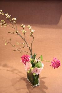 ガラスの花器を生かして｜「小川屋園芸」　（愛知県名古屋市西区の花キューピット加盟店 花屋）のブログ